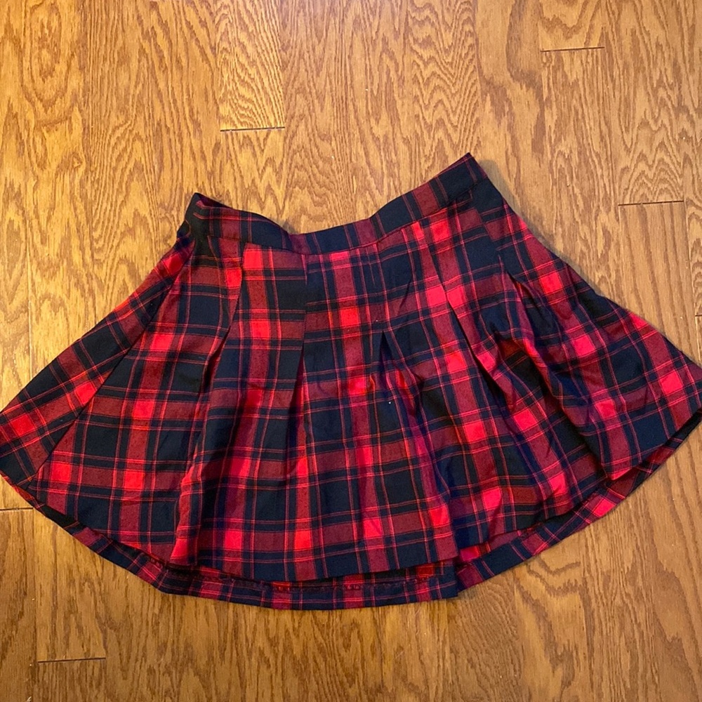Red plaid mini skirt